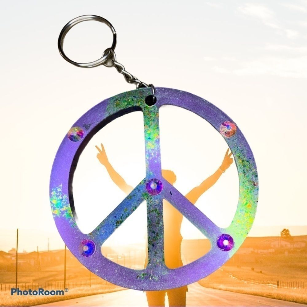 *SALE* NWT Cool Peace Keychain Swarovski Crystals